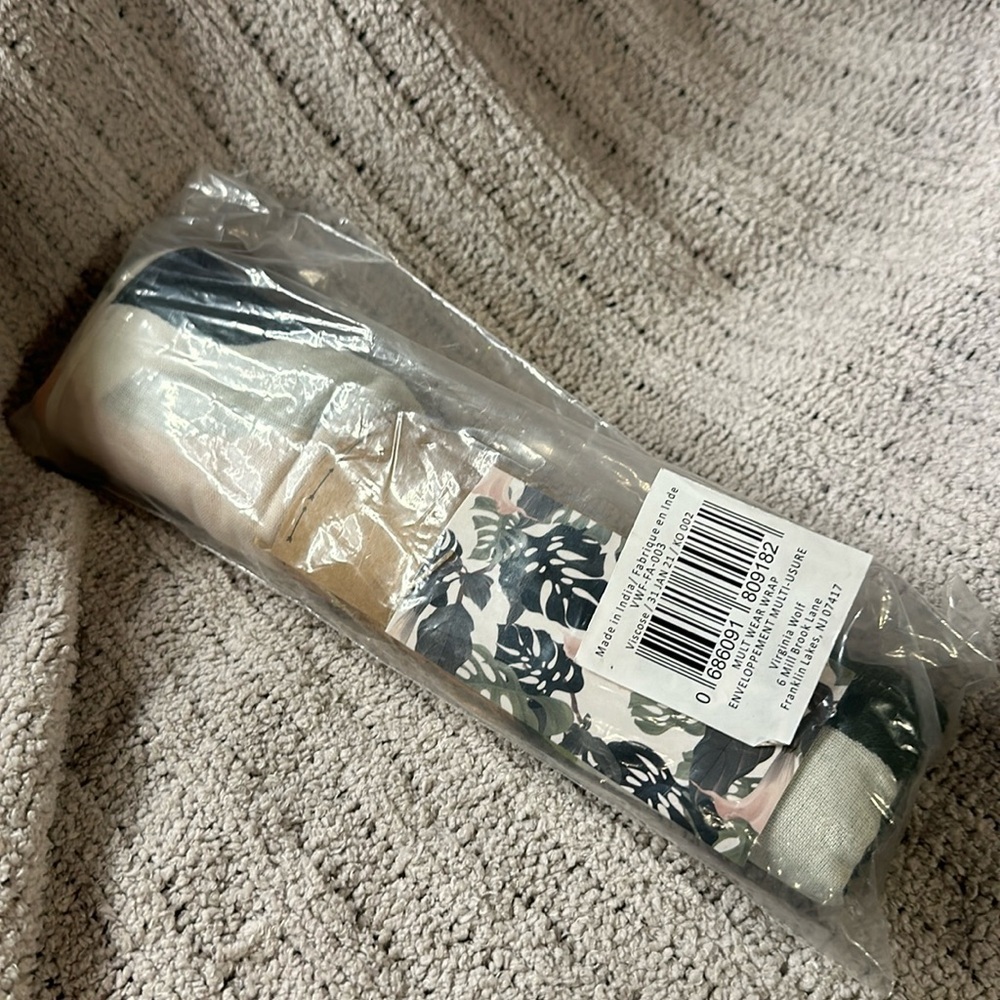 Virginia Wolf Multi Wear Wrap Made in India -New in Pkg - Palm Leaves - Picture 1 of 5
